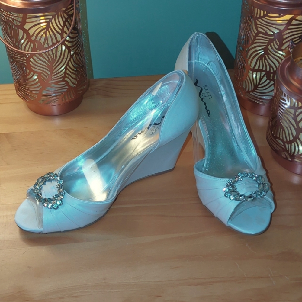 Touch of Nina, Size 9, Ivory Satin, Wedding Shoes